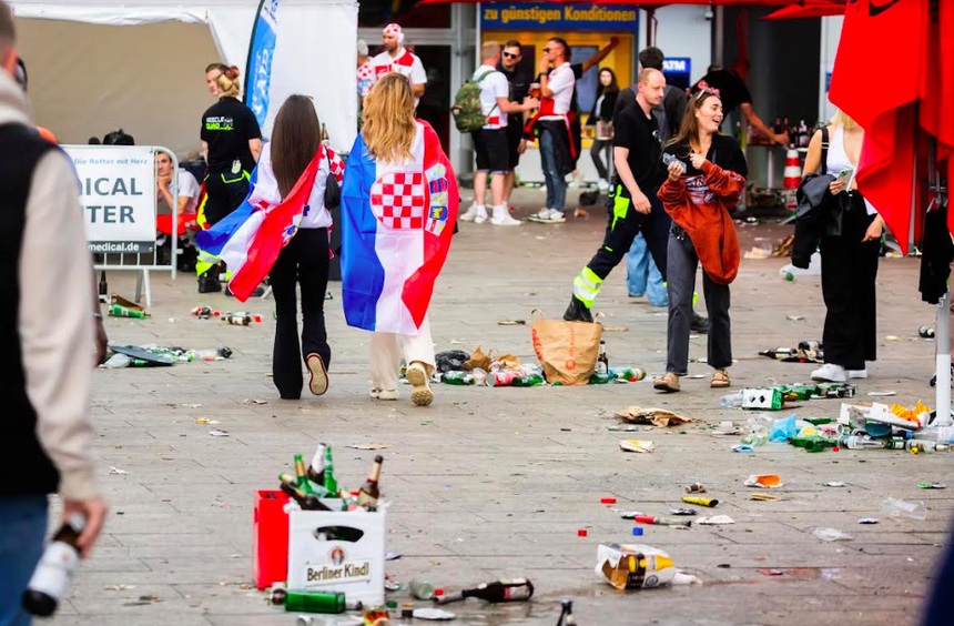 Xem EURO từ nước Đức: Berlin thờ ơ với EURO - Ảnh 1.