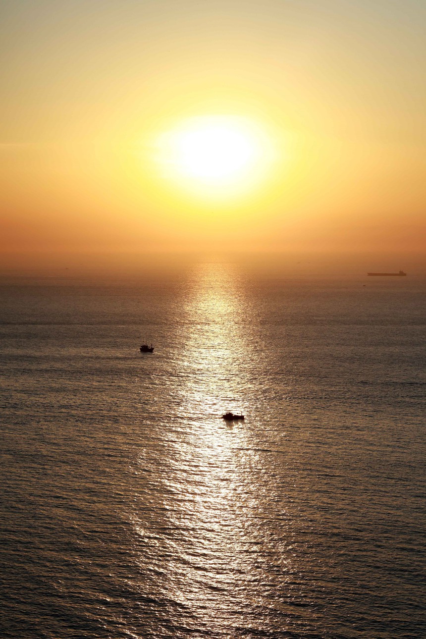 Du lịch Việt Nam: Mũi Điện - Nơi đón ánh bình minh đầu tiên của Tổ quốc - Ảnh 1.