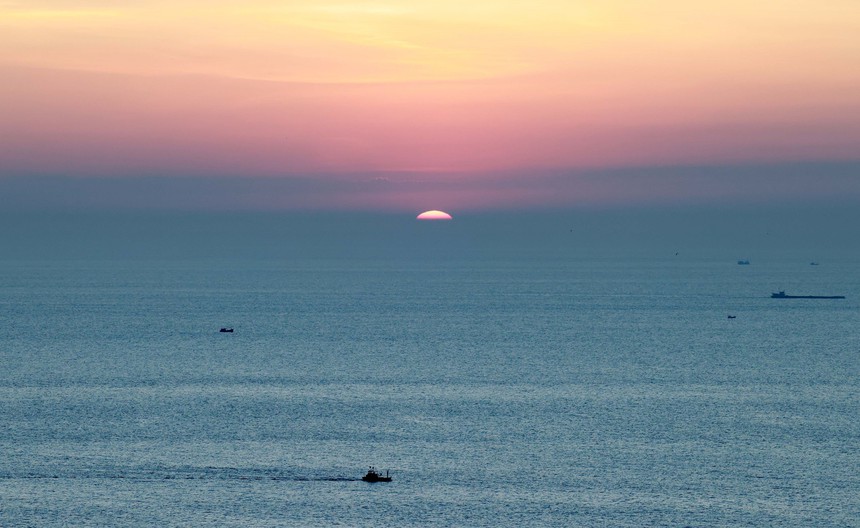 Du lịch Việt Nam: Mũi Điện - Nơi đón ánh bình minh đầu tiên của Tổ quốc - Ảnh 2.