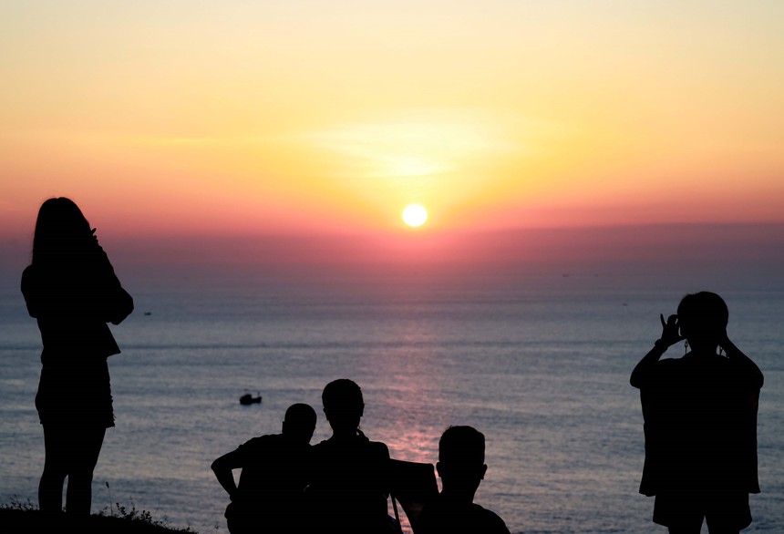 Du lịch Việt Nam: Mũi Điện - Nơi đón ánh bình minh đầu tiên của Tổ quốc - Ảnh 4.