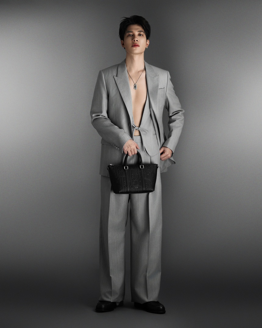 Anh Tú Atus “Say Hi” thành công, vừa chào sân show đã lên hot search   - Ảnh 1.