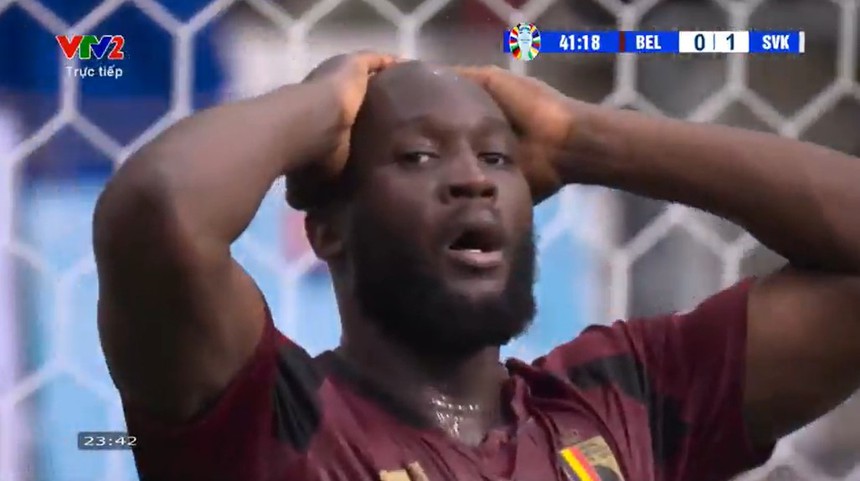 Lukaku lại biến bàn thắng thành cơ hội, CĐV ngán ngẩm gọi tên Nghệ sĩ hài nhân dân - Ảnh 2.
