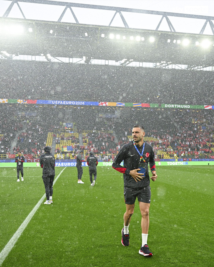 TRỰC TIẾP bóng đá VTV5 VTV6 Thổ Nhĩ Kỳ vs Geogria, EURO 2024 (0-0): Mưa to khiến trận đấu nguy cơ bị hoãn - Ảnh 9.