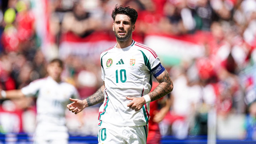 Đội trưởng trẻ nhất EURO đẹp trai cỡ nào mà khiến fan nữ mê mẩn? - Ảnh 1.