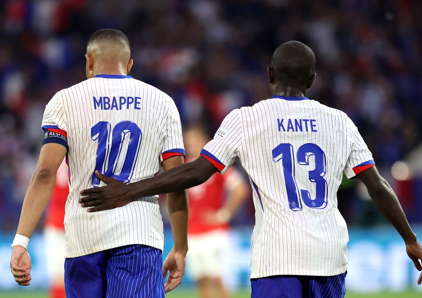 HLV Hoàng Văn Phúc: “Đừng xem nhẹ tuyển Pháp, họ có 'gen' của nhà vô địch” - Ảnh 2.