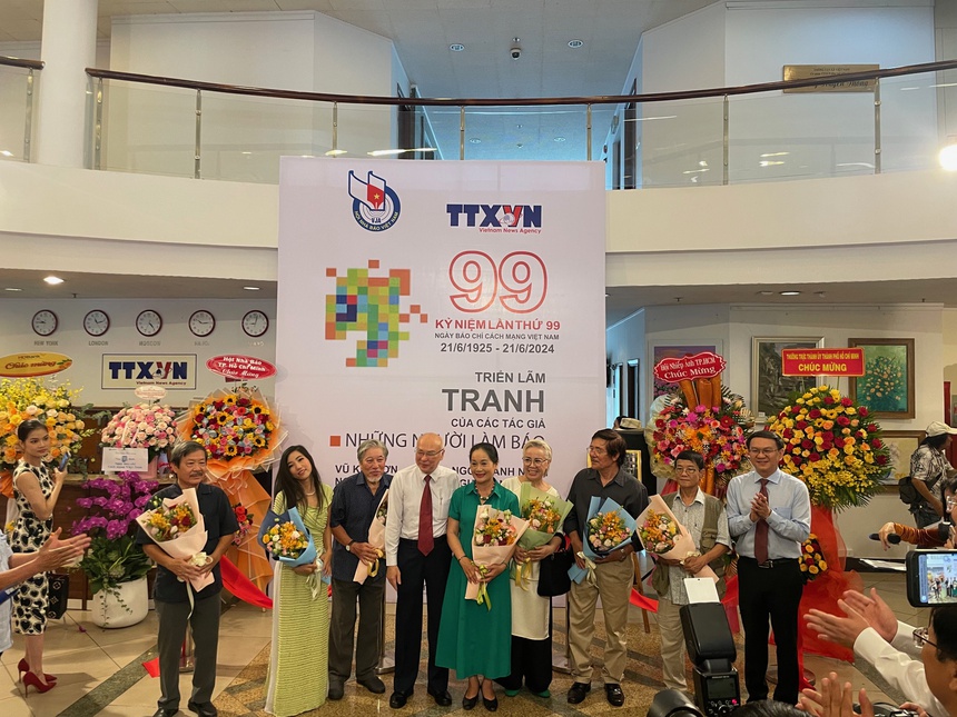 Triển lãm 99 chào mừng 99 năm ngày 21 tháng 6 - Ảnh 1.