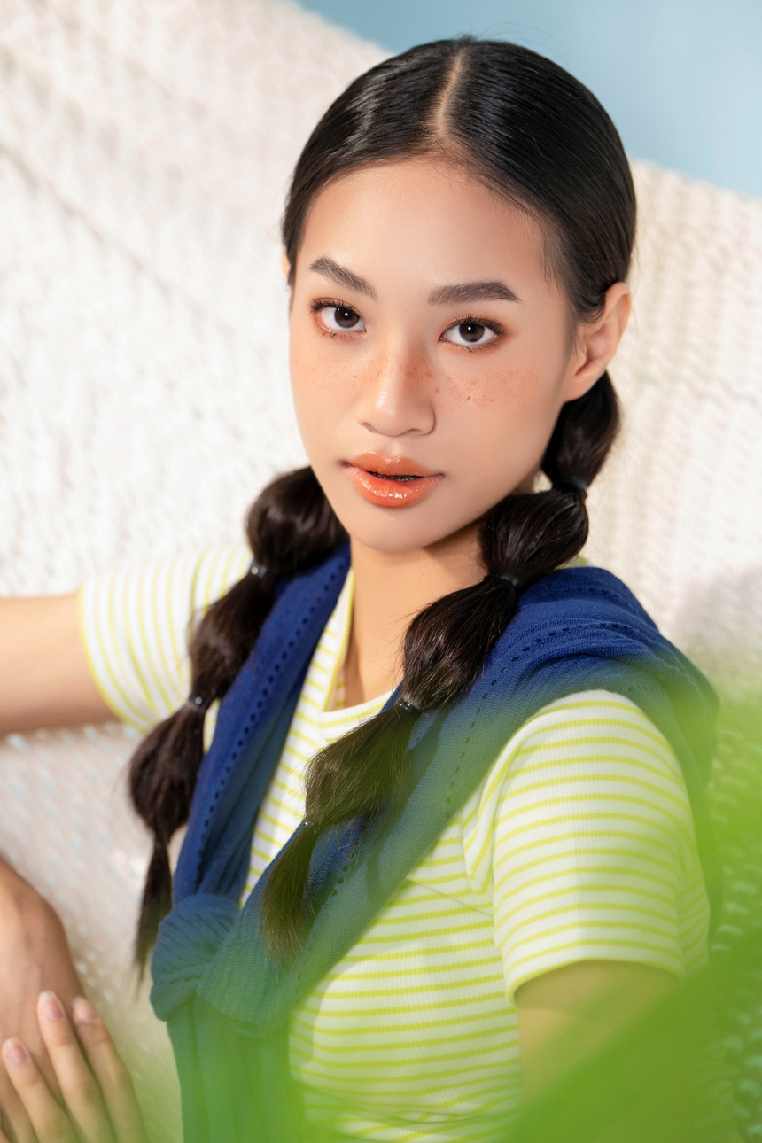 Quỳnh Trang  "khuấy đảo" mùa hè với thần thái tươi trẻ và năng động - Ảnh 3.