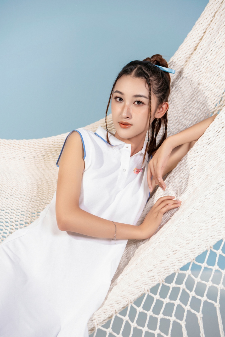 Kiều Thu Quyên - Nàng thơ mới của làng mẫu Việt tỏa sáng trong bộ ảnh mùa hè rực rỡ - Ảnh 3.