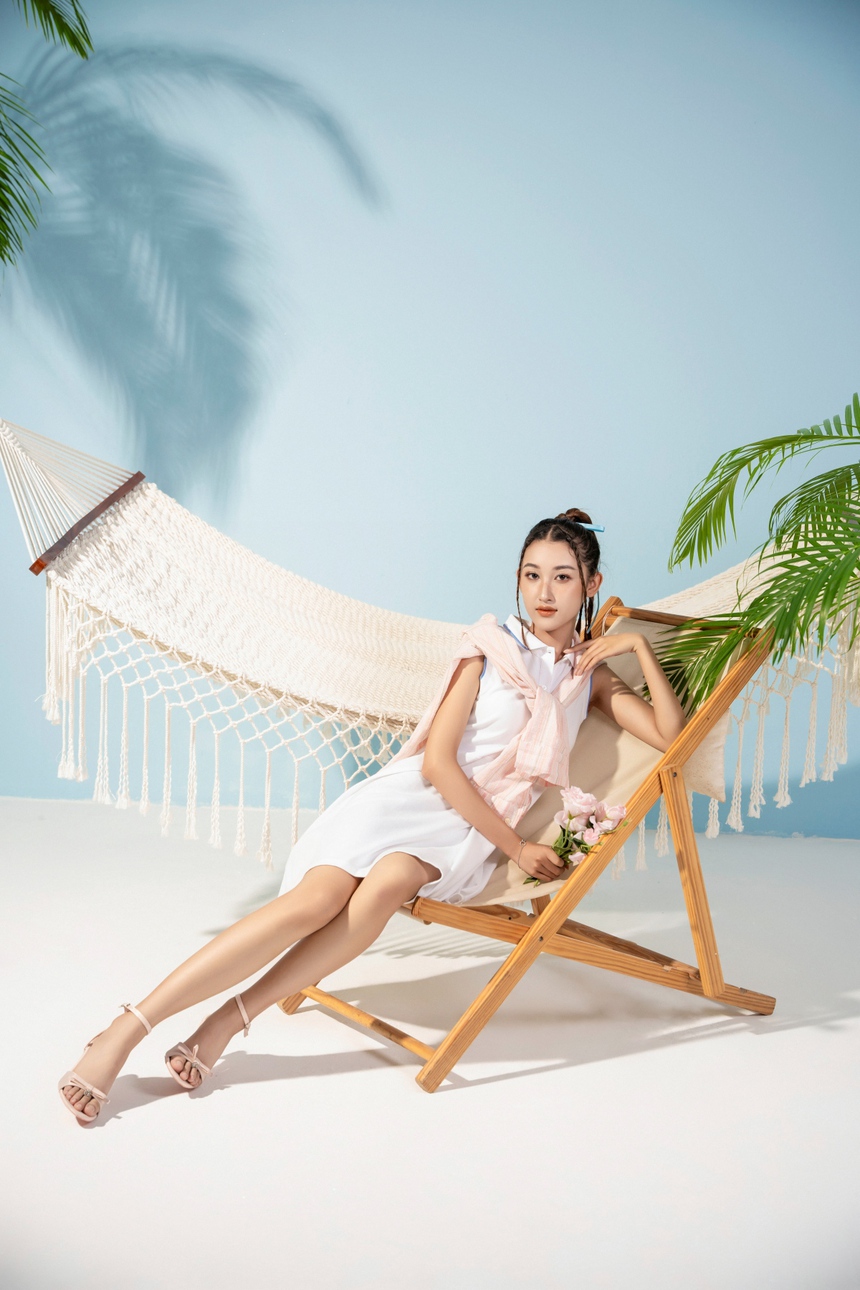 Kiều Thu Quyên - Nàng thơ mới của làng mẫu Việt tỏa sáng trong bộ ảnh mùa hè rực rỡ - Ảnh 1.