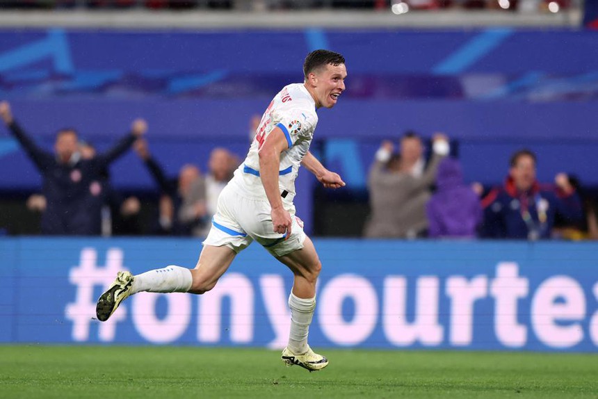 TRỰC TIẾP bóng đá VTV5 VTV6 Bồ Đào Nha vs CH Séc: Phản đòn choáng váng (0-1, H2) - Ảnh 6. TRỰC TIẾP bóng đá VTV5 VTV6 Bồ Đào Nha vs CH Séc: Phản đòn choáng váng (0-1, H2) - Ảnh 6.