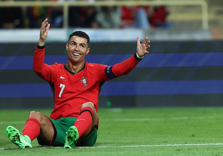 Góc nhìn chuyên gia: Ronaldo là "gánh nặng" của Bồ Đào Nha? - Ảnh 1.