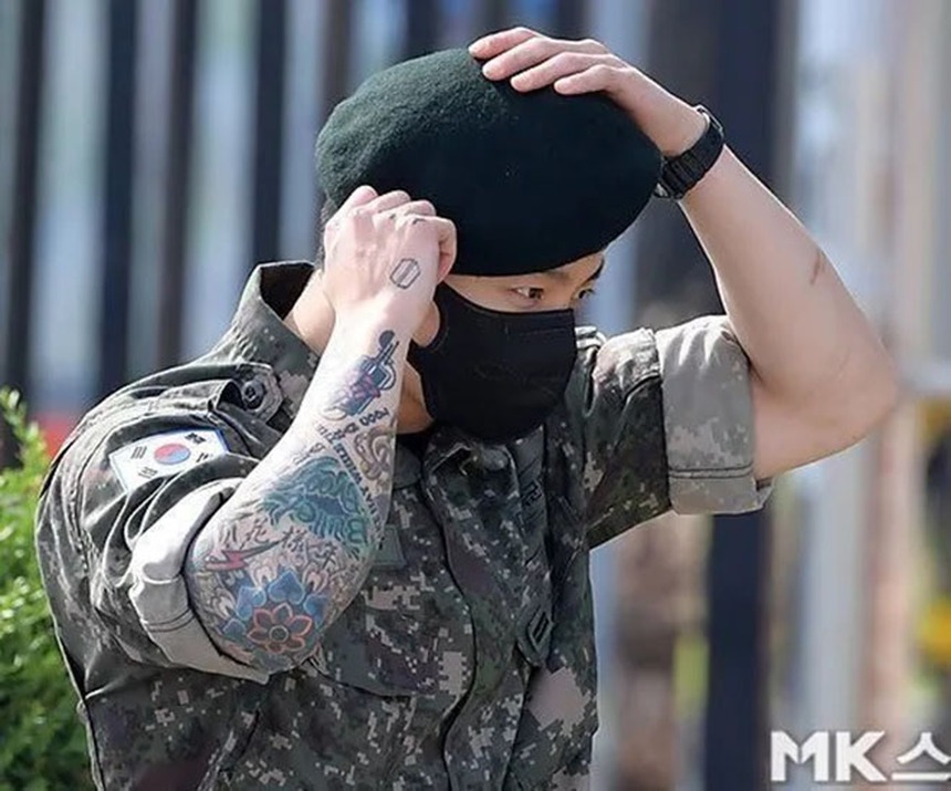 Jungkook BTS gây sốc netizen Hàn Quốc khi bất ngờ lọt vào bảng xếp hạng "Billboard Hot 100"  - Ảnh 3.