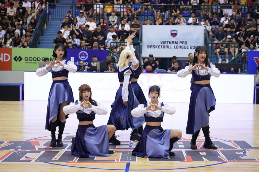 Đương kim vô địch Saigon Heat khởi đầu tưng bừng ngày khai mạc VBA 5x5 mùa thứ 9  - Ảnh 3.