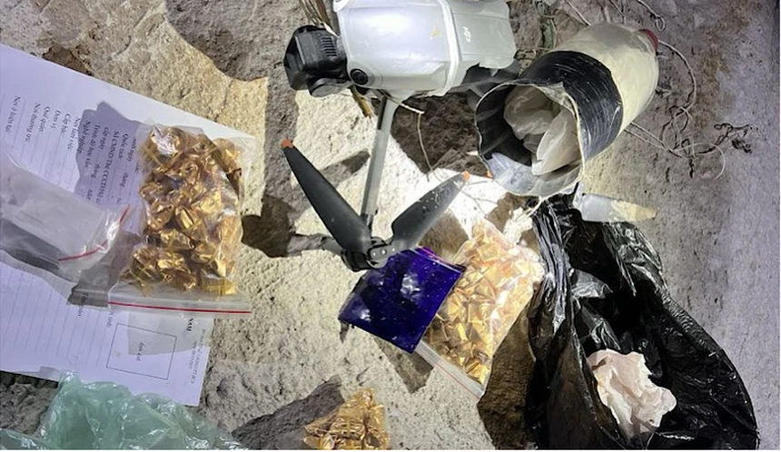 Bắc Ninh phá chuyên án sử dụng thiết bị flycam mua bán trái phép chất ma túy - Ảnh 1. Bắc Ninh phá chuyên án sử dụng thiết bị flycam mua bán trái phép chất ma túy - Ảnh 1.