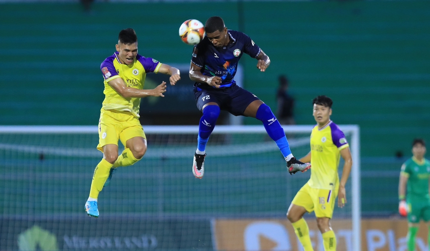 Cặp tiền đạo Brazil làm khuynh đảo V-League - Ảnh 3.