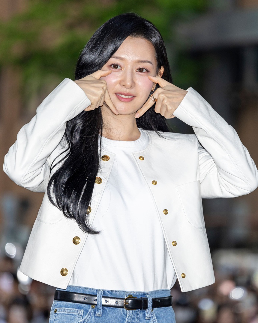 Kim Soo Hyun trở thành tài năng được yêu thích nhất Hàn Quốc, tiếp theo là Kim Ji Won - Ảnh 2.