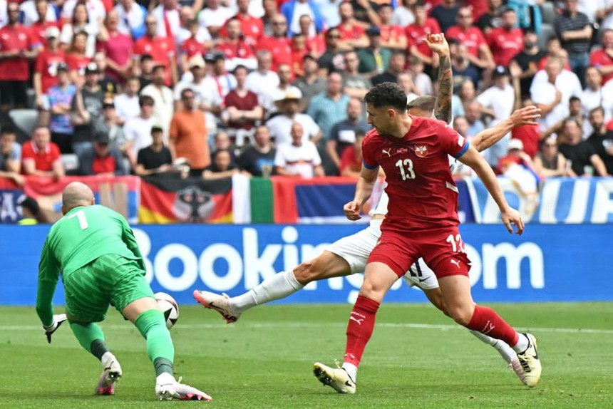 TRỰC TIẾP bóng đá Slovenia vs Serbia (Link VTV2, VTV6, TV360), xem EURO 2024: Sức ép liên tục - Ảnh 4.