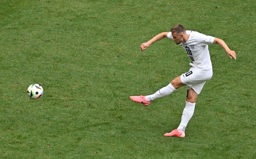 TRỰC TIẾP bóng đá Slovenia vs Serbia (Link VTV2, VTV6, TV360), xem EURO 2024: Cột dọc cứu thua - Ảnh 4.
