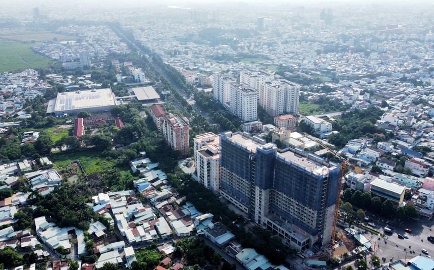 Phó Thủ tướng Trần Hồng Hà: Không được thêm thủ tục, giấy tờ đối với dự án nhà ở - Ảnh 1.