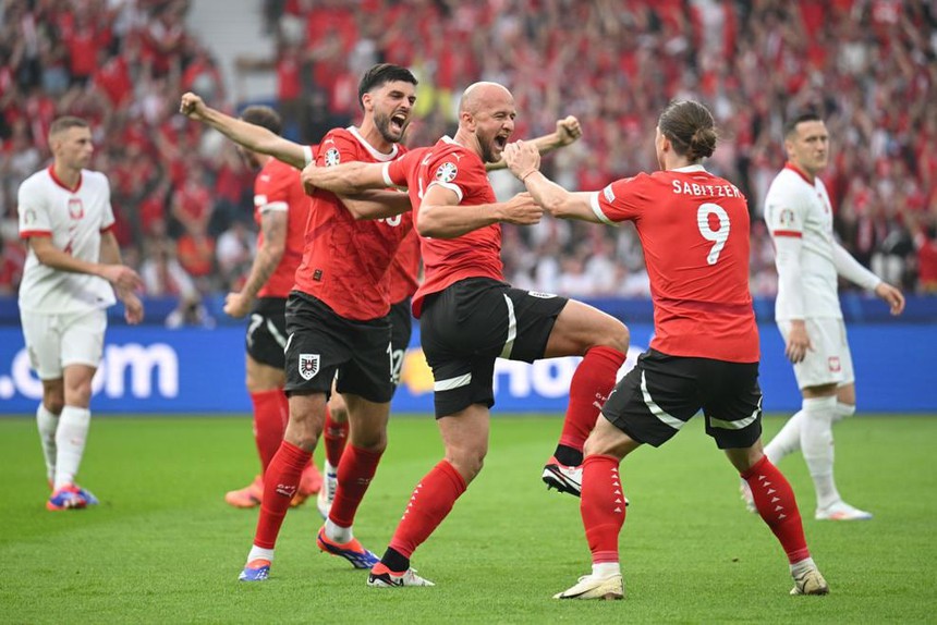 TRỰC TIẾP bóng đá VTV5 VTV6, Ba Lan vs Áo: Phủ đầu choáng váng - Ảnh 6. TRỰC TIẾP bóng đá VTV5 VTV6, Ba Lan vs Áo: Phủ đầu choáng váng - Ảnh 6.