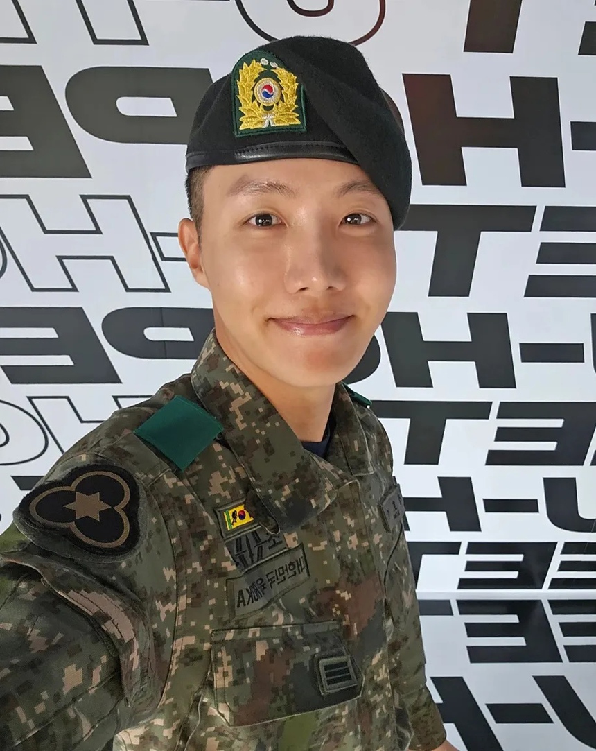 Đang trong quân ngũ, J-Hope BTS mua căn penthouse trị giá 219 tỷ đồng bằng tiền mặt - Ảnh 4.