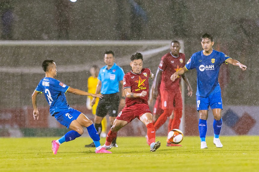 Đoạn kết buồn cho bóng đá miền Trung - Ảnh 2.