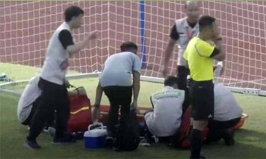 Việt Nam đại thắng với tỷ số không tưởng ở giải U16 Đông Nam Á, đối thủ phải thở oxy vì không chịu nổi nhiệt - Ảnh 4. Việt Nam đại thắng với tỷ số không tưởng ở giải U16 Đông Nam Á, đối thủ phải thở oxy vì không chịu nổi nhiệt - Ảnh 4.