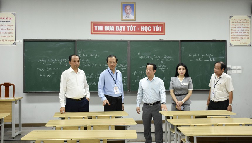 Kỳ thi Tốt nghiệp THPT 2024: Hà Nội chú trọng công tác coi thi, phòng ngừa gian lận - Ảnh 1.