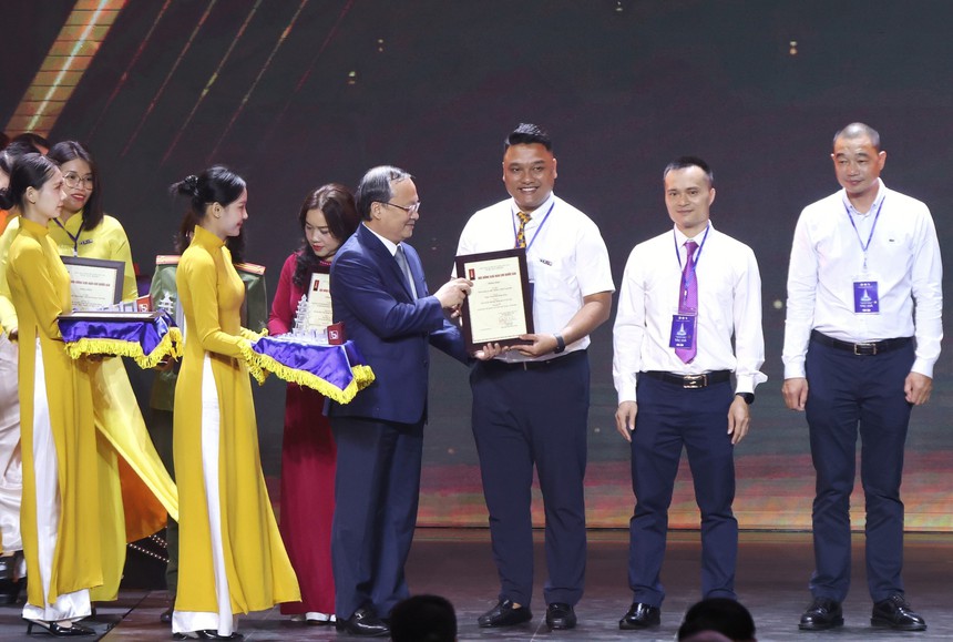 Giải Báo chí quốc gia lần thứ XVIII - năm 2023: Tôn vinh những nhà báo dấn thân, cống hiến hết mình với nghề - Ảnh 5.