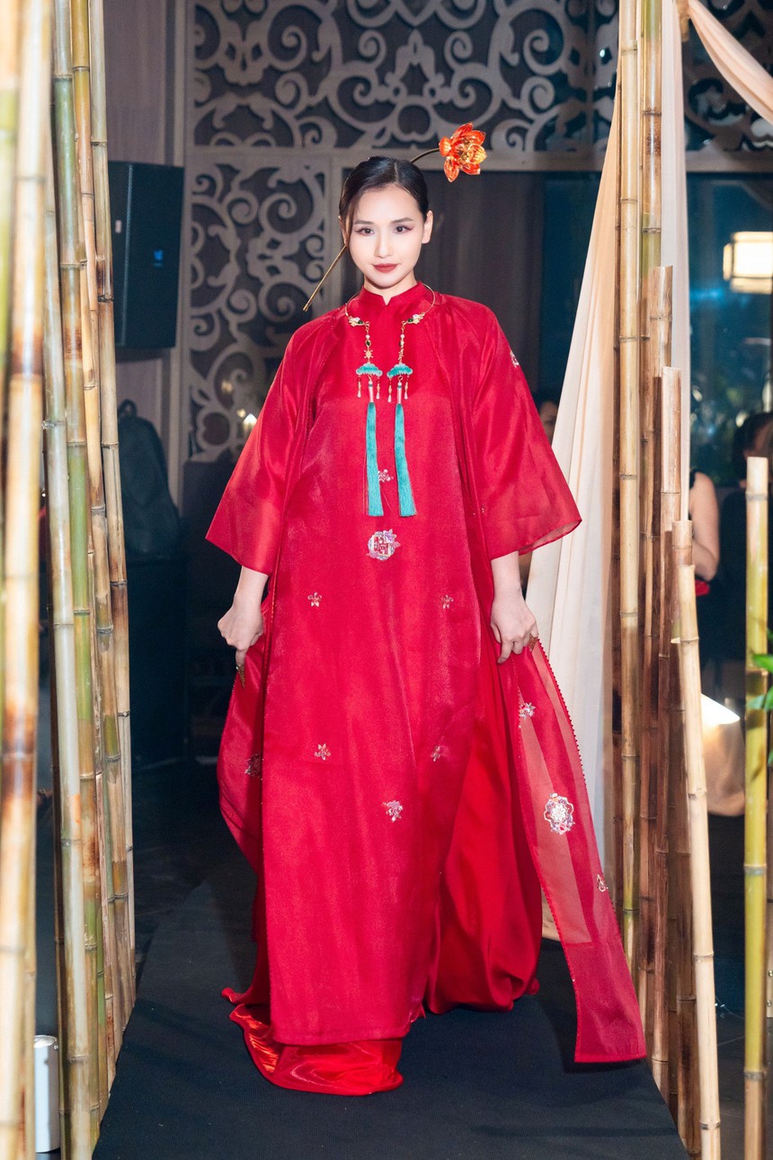 Lã Thanh Huyền, Maya diễn BST lấy cảm hứng từ tín ngưỡng thờ Mẫu của NTK Cao Minh Tiến - Ảnh 6.