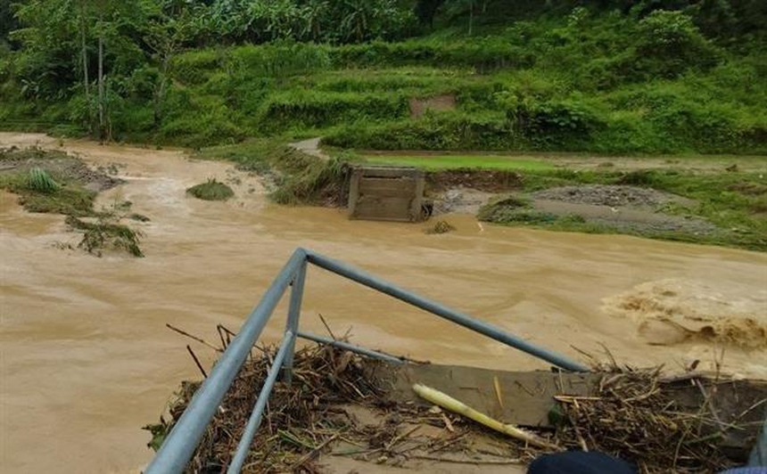 Thời tiết ngày 23/6: Nhiều địa phương có nguy cơ cao xảy ra lũ quét, sạt lở đất - Ảnh 1. Thời tiết ngày 23/6: Nhiều địa phương có nguy cơ cao xảy ra lũ quét, sạt lở đất - Ảnh 1.