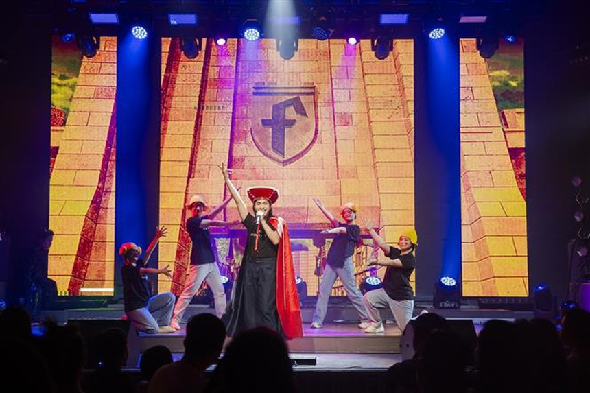 Nhạc kịch "Shrek" – câu chuyện về tình yêu thương, sự bình đẳng - Ảnh 1.