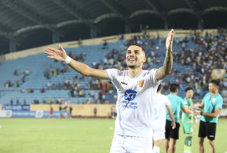 Vòng 25 Night Wolf V-League 2023/24: Thời khắc lịch sử ở thành Nam? - Ảnh 1. Vòng 25 Night Wolf V-League 2023/24: Thời khắc lịch sử ở thành Nam? - Ảnh 1.