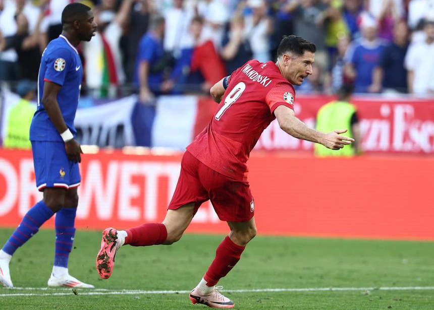 TRỰC TIẾP bóng đá Pháp vs Ba Lan (Link VTV2, TV360): Lewandowski gỡ hòa - Ảnh 5. TRỰC TIẾP bóng đá Pháp vs Ba Lan (Link VTV2, TV360): Lewandowski gỡ hòa - Ảnh 5.