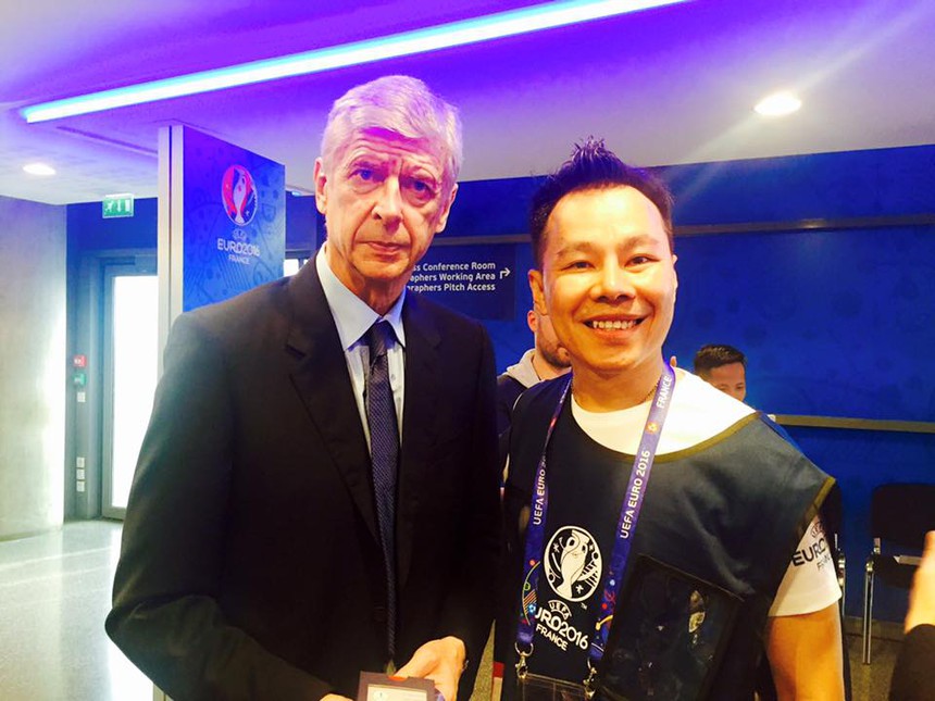 Nghệ sĩ với EURO - Nhà báo Trung Nghĩa: "5 lần tác nghiệp EURO là cả thanh xuân của tôi" - Ảnh 1. Nghệ sĩ với EURO - Nhà báo Trung Nghĩa: "5 lần tác nghiệp EURO là cả thanh xuân của tôi" - Ảnh 1.