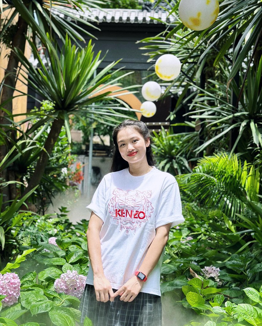 Hoa khôi bóng chuyền Nguyễn Thu Hoài