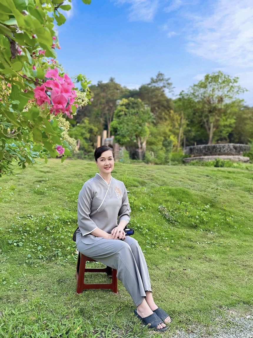 Cuộc sống trái ngược của 3 'Táo bà' trong Táo quân: 2 người vừa tái xuất phim giờ vàng - Ảnh 5.