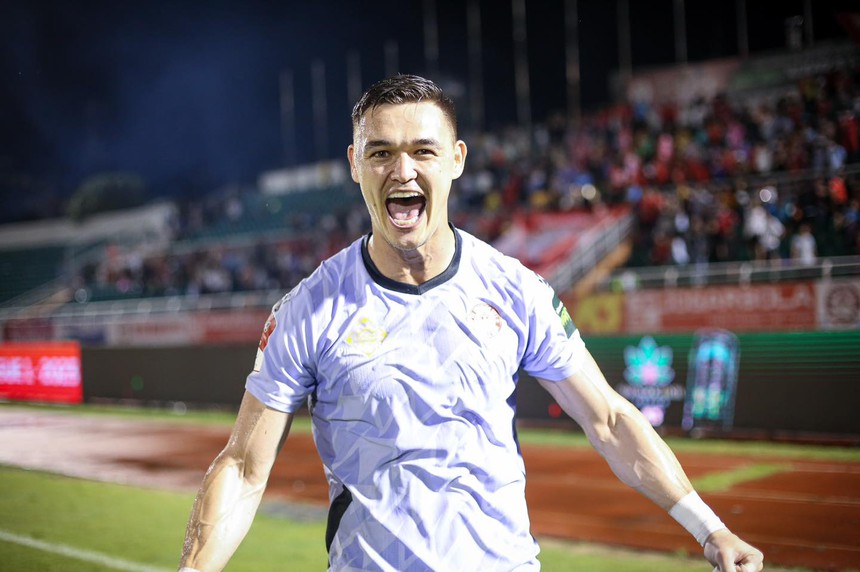 Tin nóng thể thao tối 27/6: Đội bóng V-League lập kỷ lục 'vô tiền khoáng hậu', thầy Park chọn bến đỗ không ngờ - Ảnh 3.