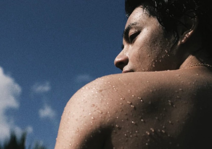 V BTS "đốn tim" fan với loạt ảnh hot trong Photobook "TYPE 1"   - Ảnh 1.