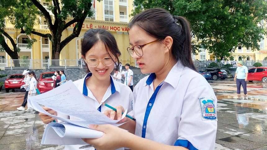 Đề thi, đáp án môn Toán tốt nghiệp THPT 2024 - Ảnh 7.