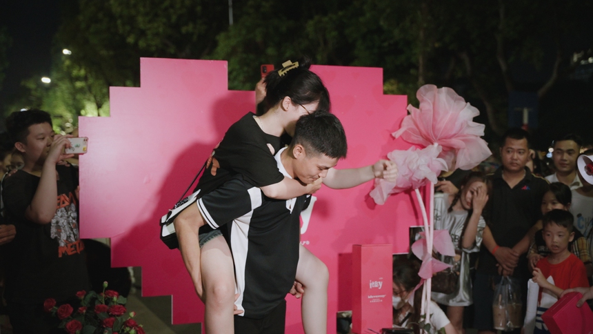 Brand thời trang IDEVERRAY tạo ra xu hướng tỏ tình mới “I ID YOU” cho giới trẻ - Ảnh 5. Brand thời trang IDEVERRAY tạo ra xu hướng tỏ tình mới “I ID YOU” cho giới trẻ - Ảnh 5.