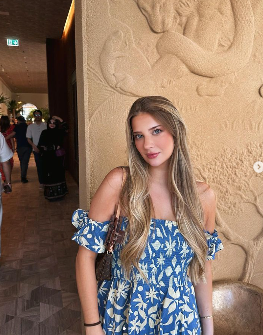 Bạn gái sao Brazil gây sốt ở Copa America 2024 bởi vẻ đẹp tựa nữ thần - Ảnh 6.