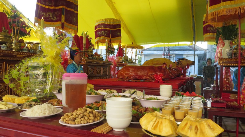 Nghi lễ truyền thống và nhân văn của người dân Cố đô Huế - Ảnh 1. Nghi lễ truyền thống và nhân văn của người dân Cố đô Huế - Ảnh 1.