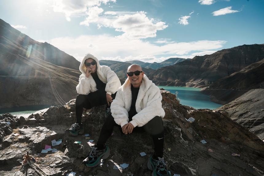 NTK Vungoc&Son du lịch Tây Tạng tìm cảm hứng thiết kế  - Ảnh 3.