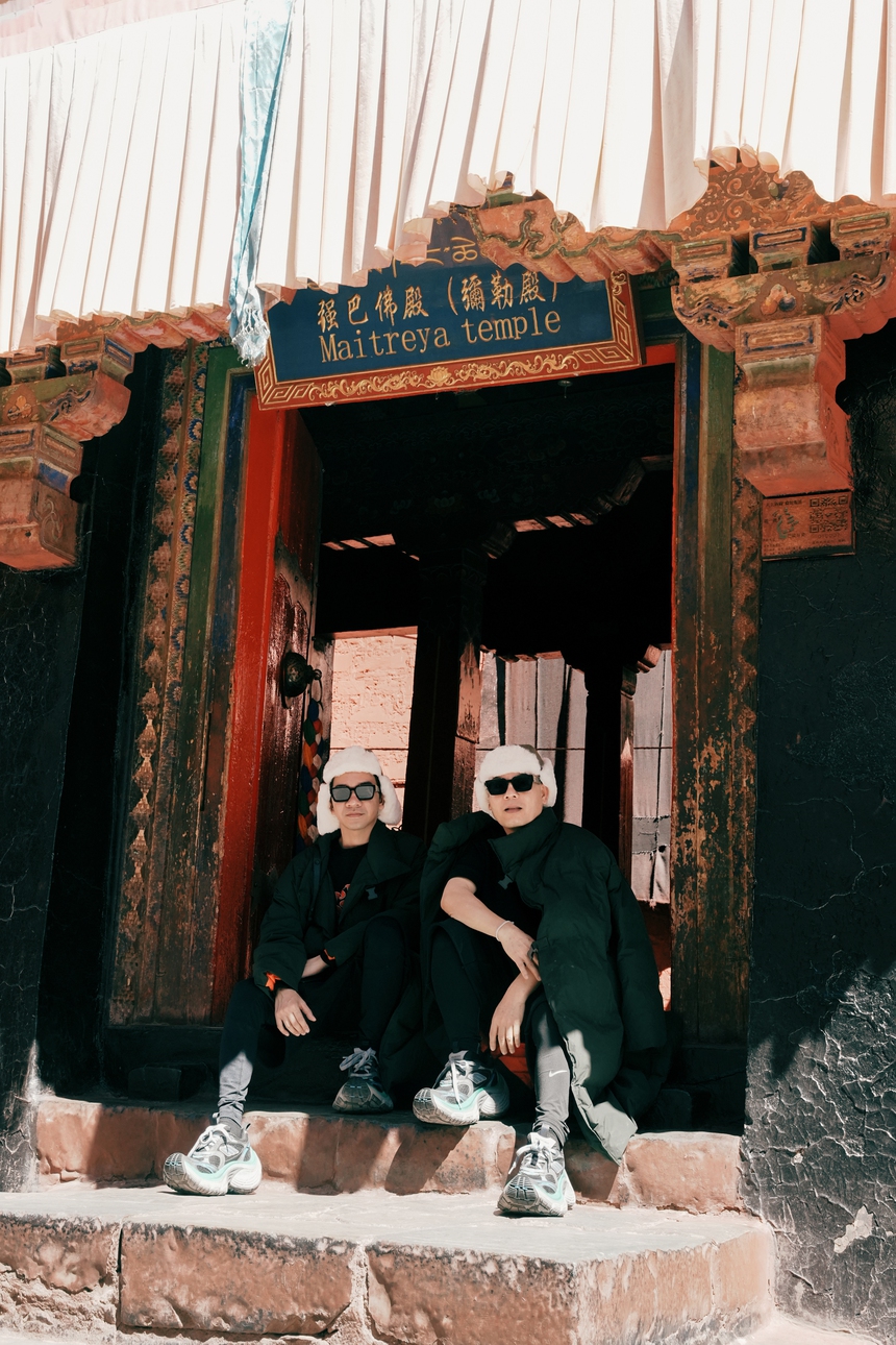 NTK Vungoc&Son du lịch Tây Tạng tìm cảm hứng thiết kế  - Ảnh 8.