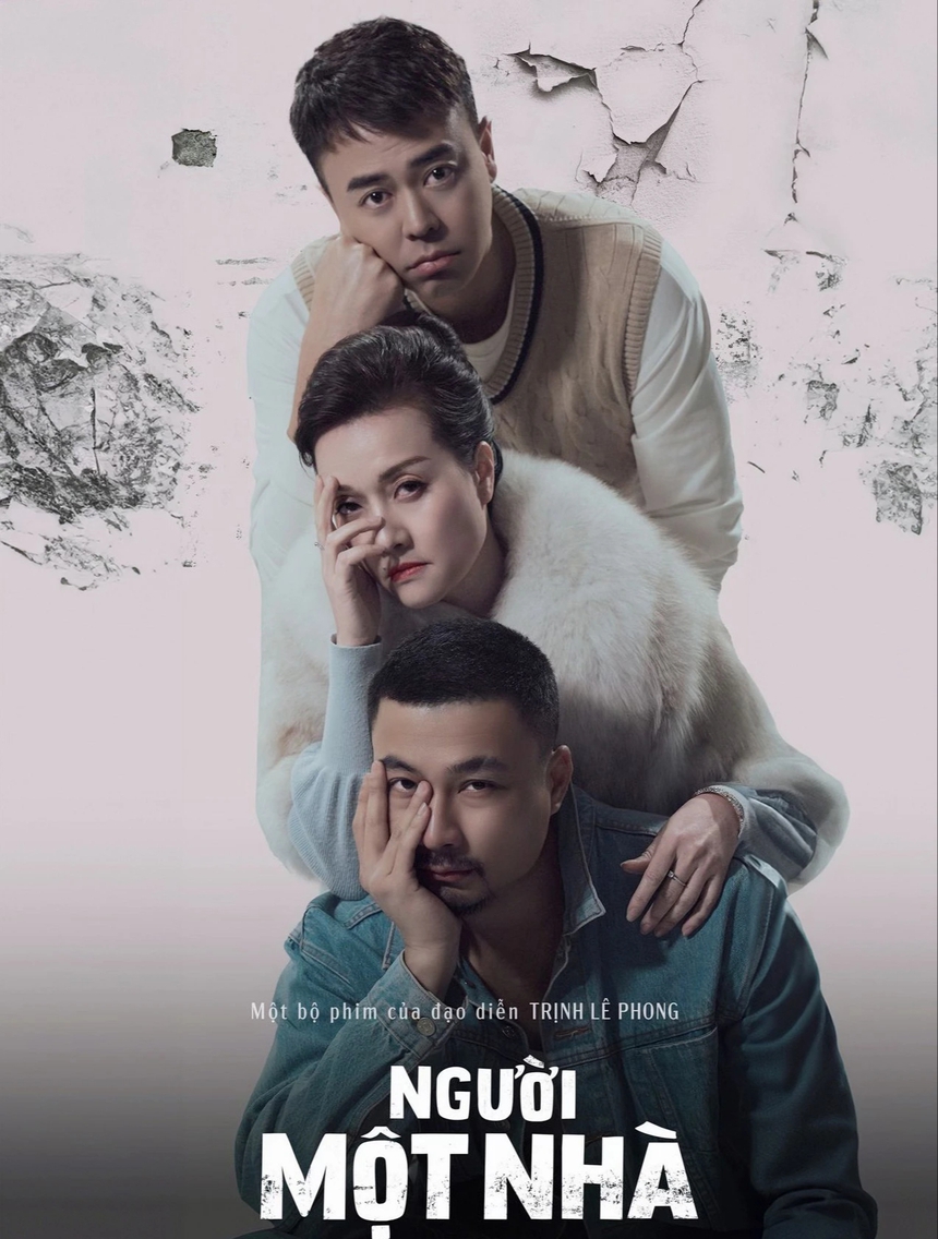 Kiểu diễn khiến Vân Dung hay phải hứa 'đền' cho e-kip làm phim 'Người một nhà' - Ảnh 3. Kiểu diễn khiến Vân Dung hay phải hứa 'đền' cho e-kip làm phim 'Người một nhà' - Ảnh 3.