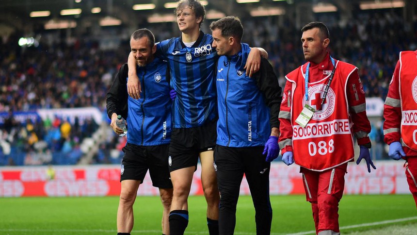 Trung vệ 20 tuổi Scalvini rách dây chằng, lỗi hẹn với Euro 2024 Trung vệ 20 tuổi Scalvini rách dây chằng, lỗi hẹn với Euro 2024