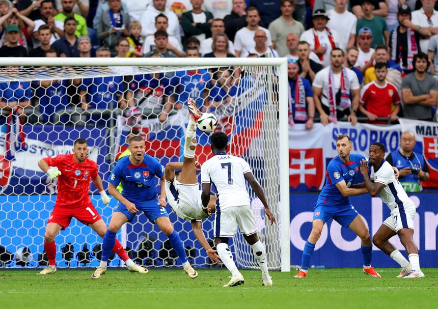 Bellingham và Kane thay nhau giải cứu Southgate, tuyển Anh giành vé vào tứ kết EURO 2024 - Ảnh 4.