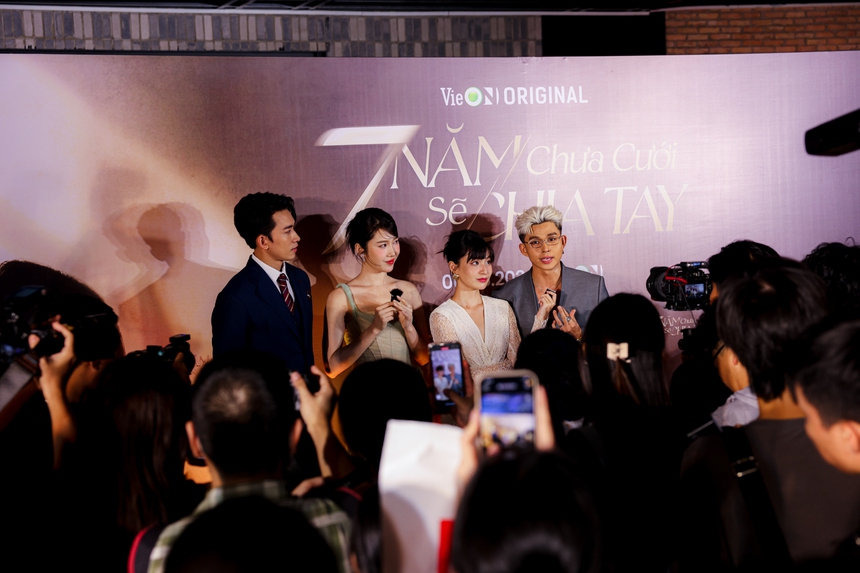 Thúy Ngân lên tiếng khi bị so sánh với nữ diễn viên nổi tiếng xứ Hàn Hwang Jung Eum - Ảnh 8. Thúy Ngân lên tiếng khi bị so sánh với nữ diễn viên nổi tiếng xứ Hàn Hwang Jung Eum - Ảnh 8.