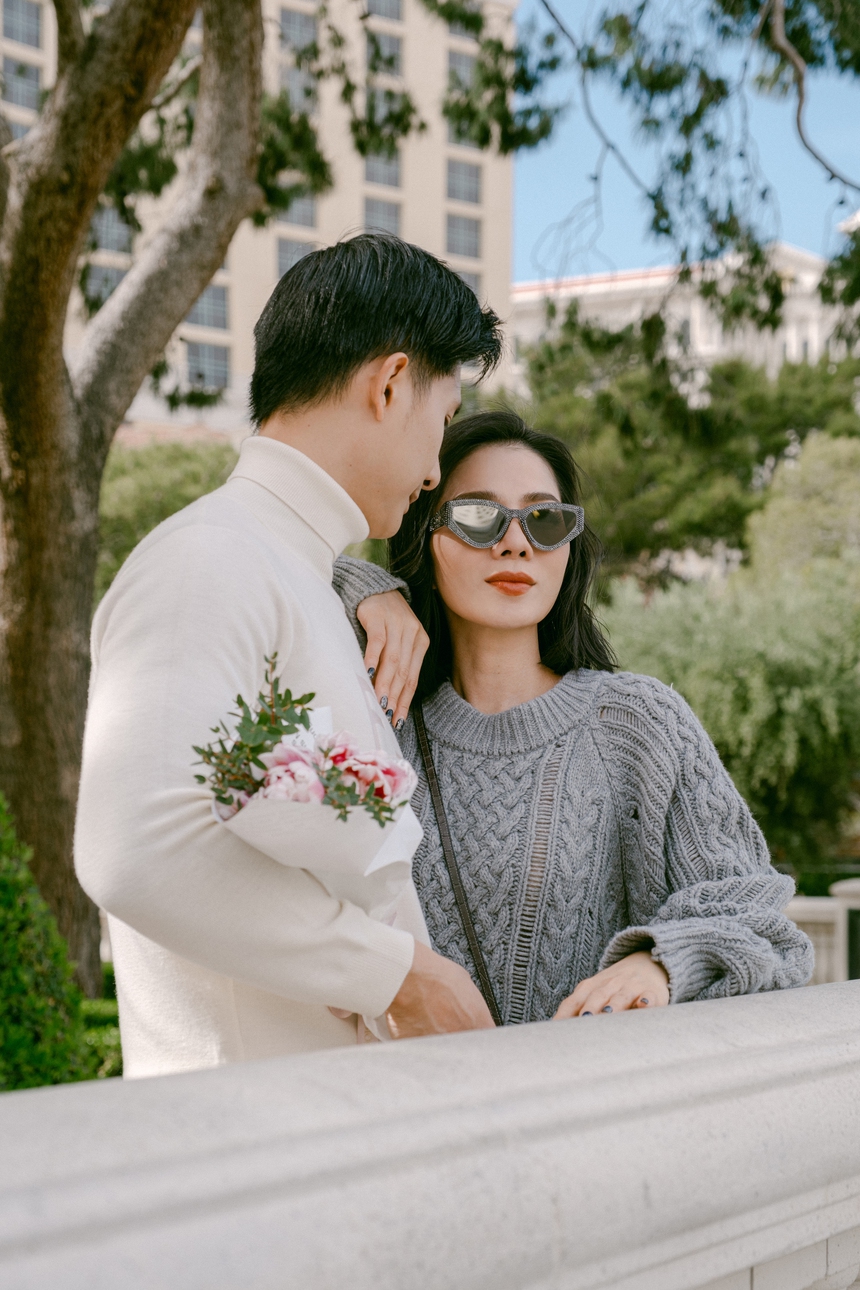 Lâm Bảo Châu xuất hiện trong MV mới của Lệ Quyên, cực tình bên nhau trong bối cảnh ở Mỹ - Ảnh 4. Lâm Bảo Châu xuất hiện trong MV mới của Lệ Quyên, cực tình bên nhau trong bối cảnh ở Mỹ - Ảnh 4.